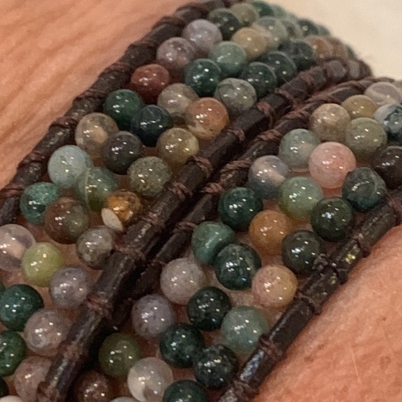 Lulu Darma triple row natural colors brown leather wrap bracelet - Picture 4 of 7